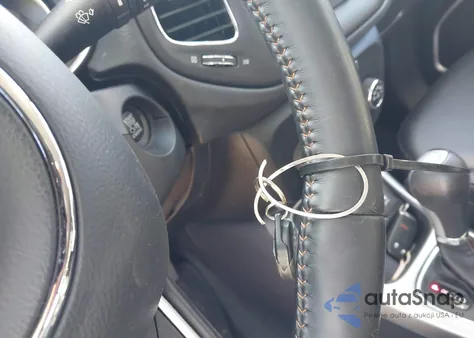 2018 Jeep Compass Latitude 4X4 из США, поврежденный, VIN 3C4NJDBB7JT400246